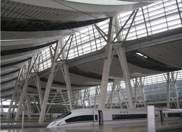 中铁八局一公司承建琴鹤大桥项目