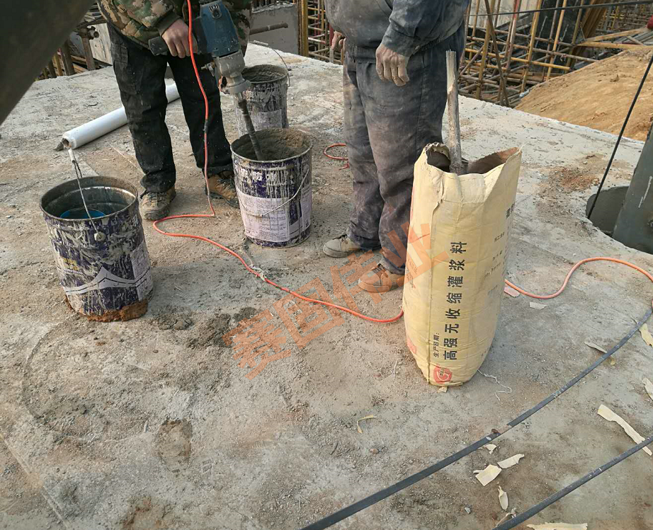 中铁八局一公司承建琴鹤大桥项目