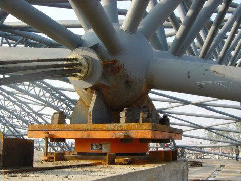 中铁八局一公司承建琴鹤大桥项目